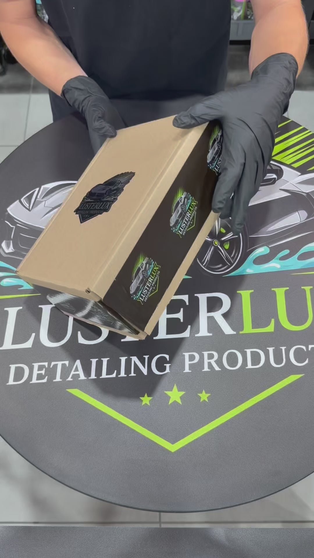 Lux Tire Brush